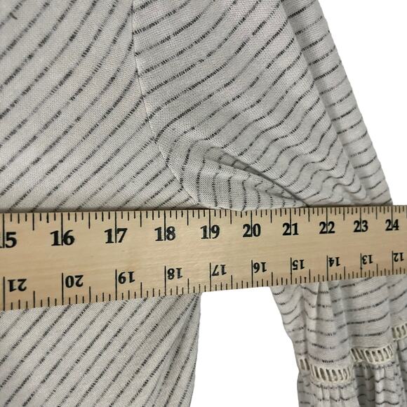 Knox Rose Size XL Cream Striped Grey Soft Bell Sleeve Tunic Top - Picture 8 of 9